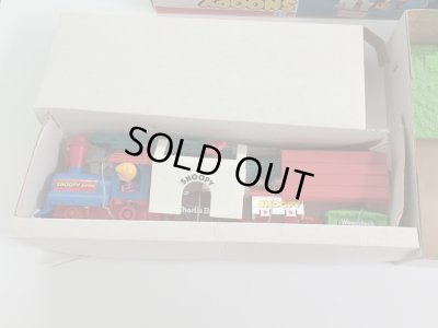画像5: レア!! 動作確認済み可動品!! ビンテージ スヌーピー HASBRO社製 SNOOPY TRAIN SET 箱付き 1970's