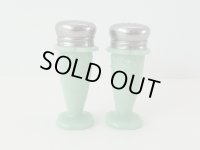 ジェダイ S&P ソルト&ペッパーセット フラワーデザイン jadeite