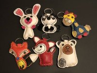[新品雑貨]  レザーキーホルダー