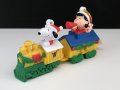 USA SNOOPY スヌーピー ルーシー 2個セット PVC フィギュア Whitman's オールド PEANUTS ヴィンテージ