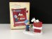 画像2: 2004年 スヌーピー チャーリーブラウン HALLMARK オーナメント 箱入り KEEPSAKE PEANUTS SNOOPY ヴィンテージ (2)