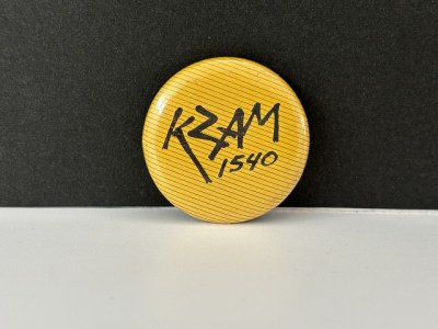 画像1: KZAM RADIO ビンテージ 缶バッジ 缶バッチ USA vintage ヴィンテージ