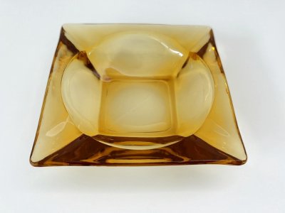 画像1: アンカーホッキング ハニーゴールド スクエア アシュトレイ Mサイズ 灰皿 ファイヤーキング 1960's 1970's vintage ashtray