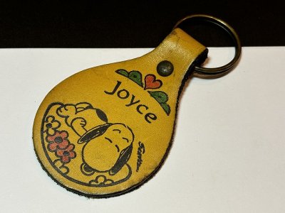 画像1: スヌーピー ヴィンテージ レザー キーホルダー USA AVIVA製 1970's 1980's vintage SNOOPY PEANUTS