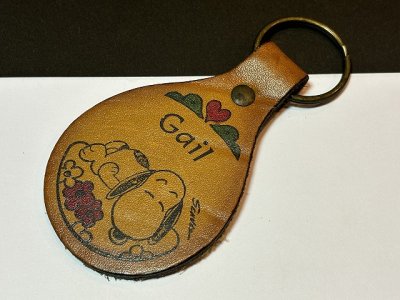 画像1: スヌーピー ヴィンテージ レザー キーホルダー USA AVIVA製 1970's 1980's vintage SNOOPY PEANUTS