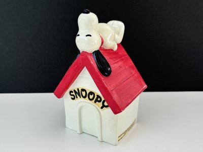 画像1: 1970's Determined社製 ヴィンテージ スヌーピー ドッグハウス 貯金箱 Mサイズ vintage USA SNOOPY