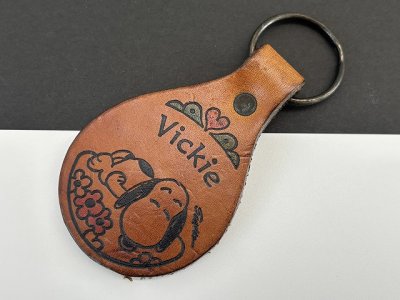 画像1: スヌーピー ヴィンテージ レザー キーホルダー USA AVIVA製 1970's 1980's vintage SNOOPY PEANUTS