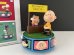 画像3: 1998年 Flambro ヴィンテージ チャーリーブラウン ルーシー オルゴール MUSIC BOX SNOOPY PEANUTS スヌーピー