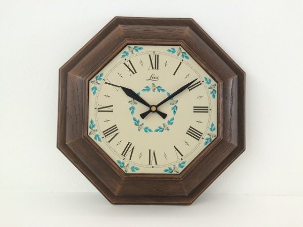 画像1: 1960's 1970's LUX製 ビンテージ ウォールクロック ローズ 薔薇 アンティーク 壁掛け時計  (1)