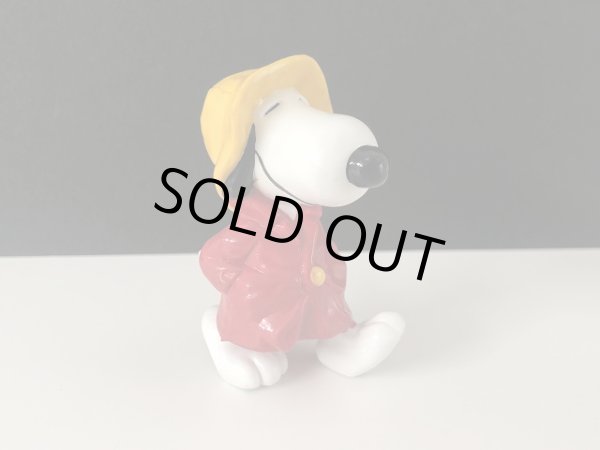 画像1: USA Determined社製 スヌーピー レインコート ビンテージ PVC フィギュア PEANUTS SNOOPY ヴィンテージ (1)