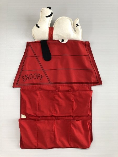 画像1: スヌーピー ヴィンテージ ドッグハウス ウォールポケット SHOE BAG USA 1970's 1980's 壁掛け SNOOPY PEANUTS (1)