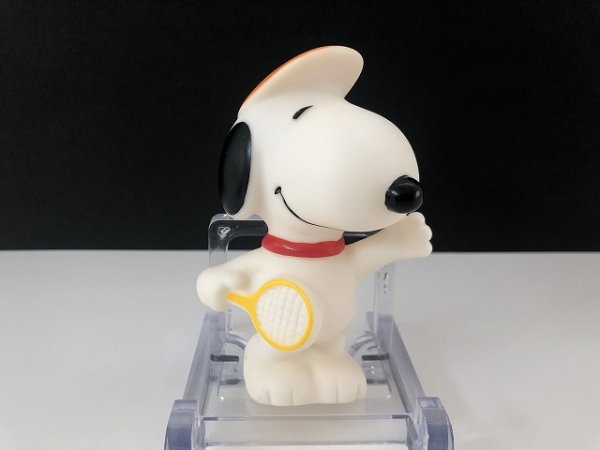 画像1: ヴィンテージ スヌーピー テニス スクイーズトイ ドール フィギュア TOY SNOOPY PEANUTS USA (1)