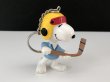 画像1: USA SNOOPY スヌーピー フィギュア ホッケー キーホルダー オールド ビンテージ PEANUTS (1)