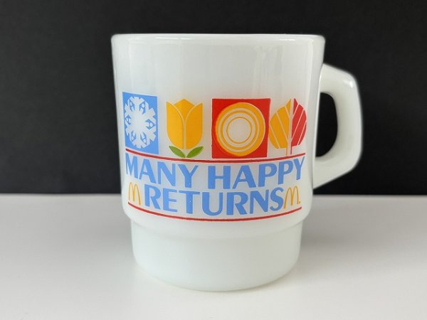 画像1: ファイヤーキング マクドナルド メニーハッピーリターンズ フォーシーズンズ マグカップ アドバタイジング Fire-king McDonald's USA ヴィンテージ (1)