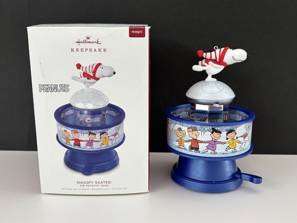 画像1: 音が出て回ります スヌーピー 2018 HALLMARK PEANUTS SNOOPY オールド ヴィンテージ (1)