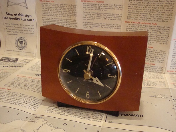 お買い得アンティーク 置時計 ヴィンテージ クロック 金属製 真鍮？ 高さ53センチ 真鍮製