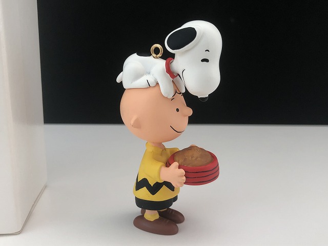 スヌーピー チャーリーブラウン Hallmark フィギュア オーナメント 箱入り Keepsake Peanuts Snoopy ヴィンテージ